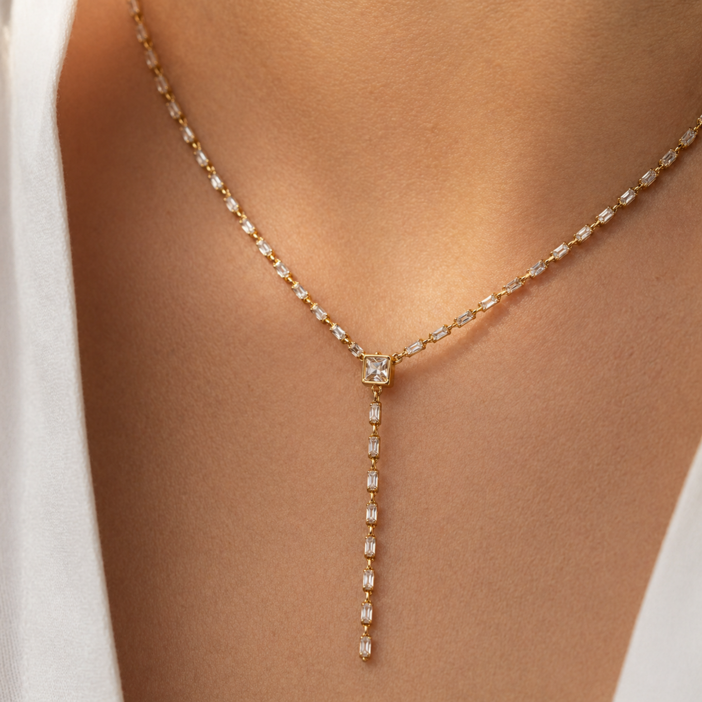 Linear Glow Necklace